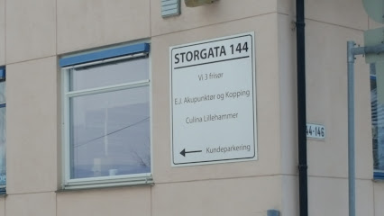 Vi 3 frisor farge stil AS | Frisørsalong i Lillehammer