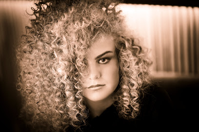 Hair & There Alesund AS | Frisørsalong i Ålesund