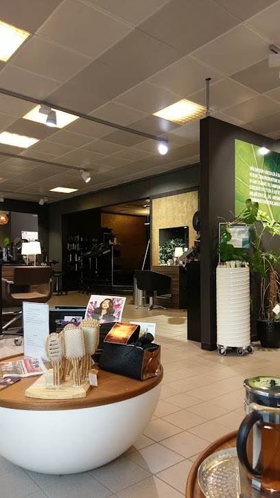 Morten ladies and gentlemen hairdressers | Frisørsalong i Hammerfest Morten ladies and gentlemen hairdressers | Frisørsalong i Hammerfest