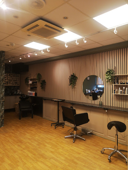 Lovhair frisor | Frisørsalong i Langhus