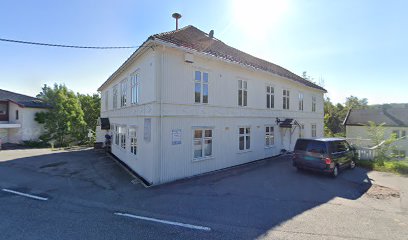 Royken Hundefrisor Frankowicz | Frisørsalong i Røyken Royken Hundefrisor Frankowicz | Frisørsalong i Røyken