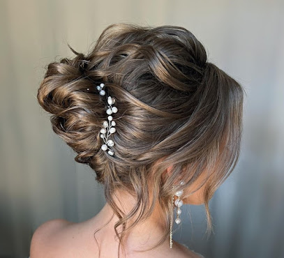Brudestylist Cathrine Heieren Hansen | Frisørsalong i Sarpsborg Brudestylist Cathrine Heieren Hansen | Frisørsalong i Sarpsborg
