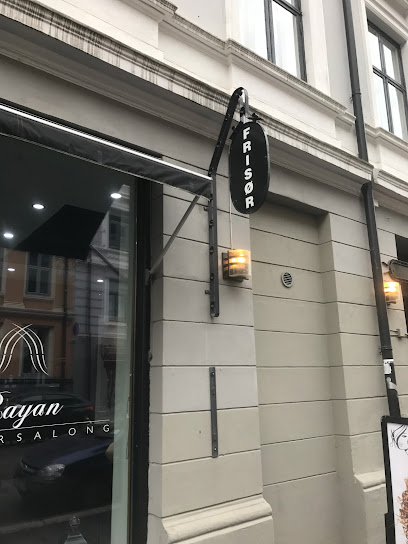 Della Frisor | Frisørsalong i Oslo Della Frisor | Frisørsalong i Oslo