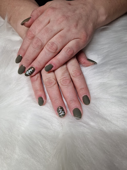Celestial Nails | Negler i Langevåg
