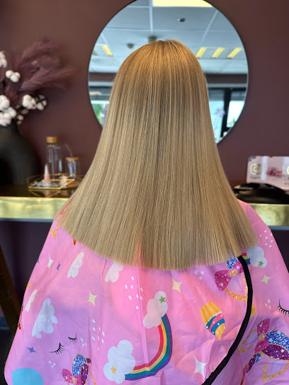 Kunst Beauty Studio | Frisørsalong i Gressvik