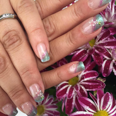 Your Hands AS | Negler i Lier