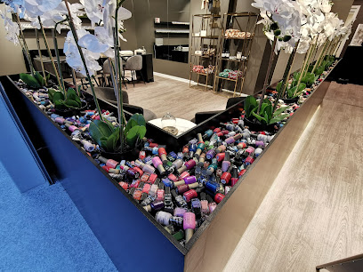 Beauty Bar Pyramiden | Negler i Tromsdalen