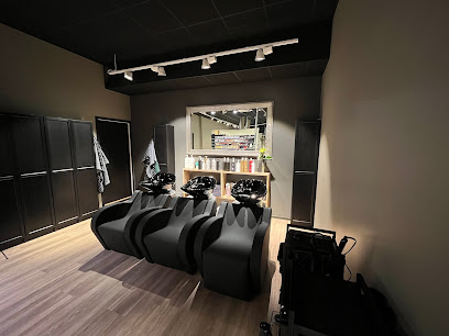 ZikkZakk Harstudio | Frisørsalong i Sogne