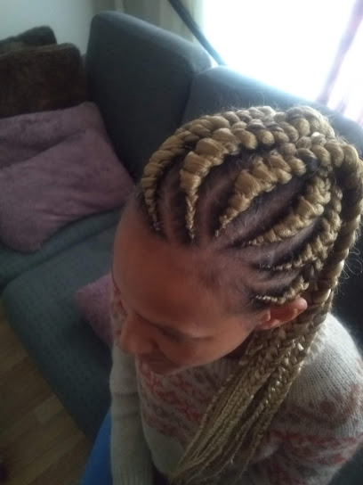 Afric Price & Hair Braiding Salon | Skjønnhetssalong i Kristiansand