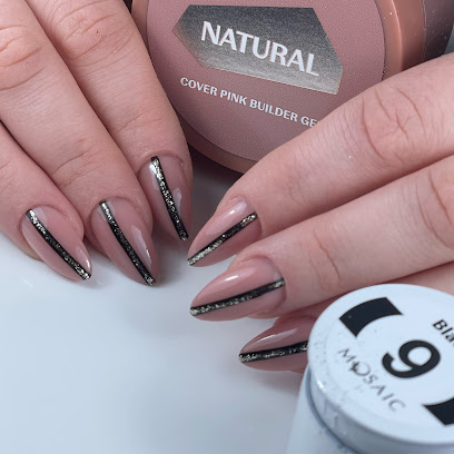 OZ Nail Studio | Negler i Sandnes